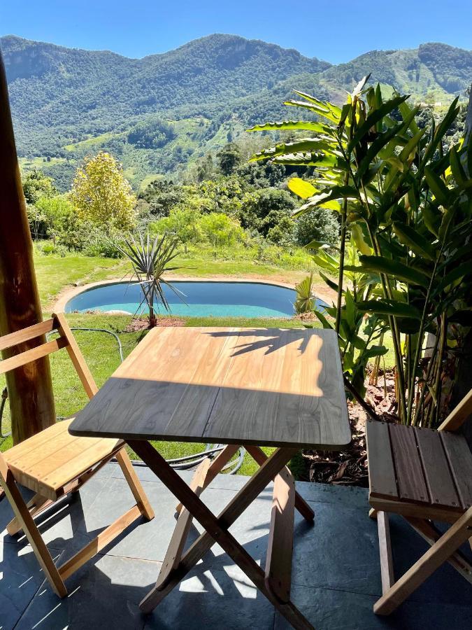 Rancho Do Paioleiro - Suites Sao Bento do Sapucai Ngoại thất bức ảnh